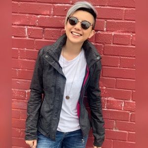 Meet your Posher, Steph